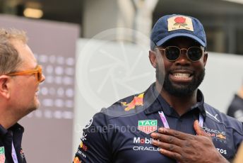 World © Octane Photographic Ltd. Formula 1 – Singapore Grand Prix - Marina Bay, Singapore. Thursday 29th September 2022. Arrivals. Oracle Red Bull Racing guest, Micah Richards.