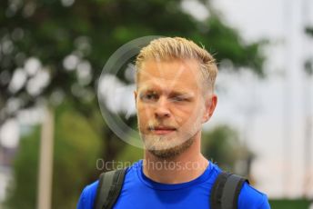 World © Octane Photographic Ltd. Formula 1 – Singapore Grand Prix - Marina Bay, Singapore. Thursday 29th September 2022. Arrivals. Haas F1 Team VF-22 - Kevin Magnussen.