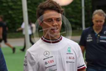 World © Octane Photographic Ltd. Formula 1 – Singapore Grand Prix - Marina Bay, Singapore. Thursday 29th September 2022. Arrivals. Mercedes-AMG Petronas F1 Team F1 W13 Reserve driver – Nyck de Vries.