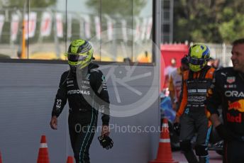 World © Octane Photographic Ltd. Formula 1 – Spanish Grand Prix - Circuit de Barcelona-Catalunya. Sunday 22nd May 2022 Parc Ferme. Mercedes-AMG Petronas F1 Team F1 W13 - Lewis Hamilton and McLaren F1 Team MCL36 - Lando Norris.