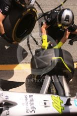 World © Octane Photographic Ltd. Formula 1 – Emilia Romagna Grand Prix – Imola, Italy. Sunday 24th April 2022 Pit stop practice. Mercedes-AMG Petronas F1 Team F1 W13 - Lewis Hamilton.