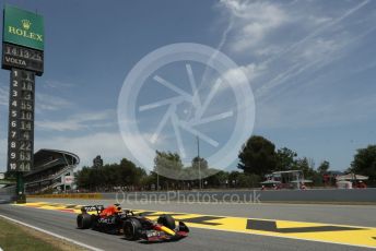 World © Octane Photographic Ltd. Formula 1 – Spanish Grand Prix - Circuit de Barcelona-Catalunya. Friday 20th May 2022 Practice 1. Oracle Red Bull Racing RB18 – Max Verstappen.