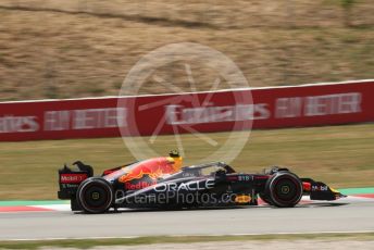 World © Octane Photographic Ltd. Formula 1 – Spanish Grand Prix - Circuit de Barcelona-Catalunya. Friday 20th May 2022 Practice 1. Oracle Red Bull Racing RB18 – Juri Vips.