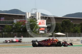 World © Octane Photographic Ltd. Formula 1 – Spanish Grand Prix - Circuit de Barcelona-Catalunya. Friday 20th May 2022 Practice 2. Scuderia Ferrari F1-75 - Carlos Sainz and Alfa Romeo F1 Team Orlen C42 - Guanyu Zhou.