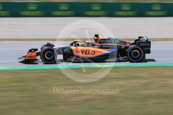 World © Octane Photographic Ltd. Formula 1 – Spanish Grand Prix - Circuit de Barcelona-Catalunya. Friday 20th May 2022 Practice 3. McLaren F1 Team MCL36 - Daniel Ricciardo.