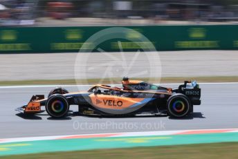 World © Octane Photographic Ltd. Formula 1 – Spanish Grand Prix - Circuit de Barcelona-Catalunya. Friday 20th May 2022 Practice 3. McLaren F1 Team MCL36 - Daniel Ricciardo.