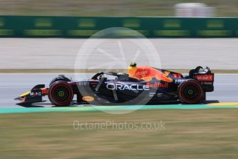 World © Octane Photographic Ltd. Formula 1 – Spanish Grand Prix - Circuit de Barcelona-Catalunya. Friday 20th May 2022 Practice 3. Oracle Red Bull Racing RB18 – Sergio Perez.