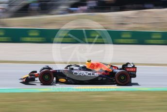 World © Octane Photographic Ltd. Formula 1 – Spanish Grand Prix - Circuit de Barcelona-Catalunya. Friday 20th May 2022 Practice 3. Oracle Red Bull Racing RB18 – Sergio Perez.