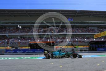 World © Octane Photographic Ltd. Formula 1 – Spanish Grand Prix - Circuit de Barcelona-Catalunya. Friday 20th May 2022 Practice 3. Aston Martin Aramco Cognizant F1 Team AMR22 - Sebastian Vettel.