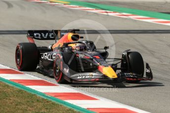 World © Octane Photographic Ltd. Formula 1 – Spanish Grand Prix - Circuit de Barcelona-Catalunya. Saturday 21st May 2022 Qualifying. Oracle Red Bull Racing RB18 – Max Verstappen.