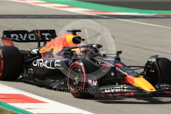 World © Octane Photographic Ltd. Formula 1 – Spanish Grand Prix - Circuit de Barcelona-Catalunya. Saturday 21st May 2022 Qualifying. Oracle Red Bull Racing RB18 – Max Verstappen.