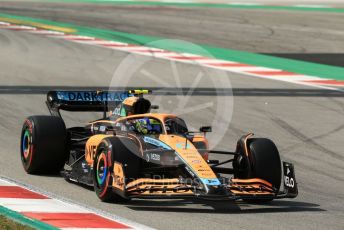 World © Octane Photographic Ltd. Formula 1 – Spanish Grand Prix - Circuit de Barcelona-Catalunya. Saturday 21st May 2022 Qualifying. McLaren F1 Team MCL36 - Lando Norris.