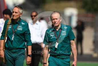 World © Octane Photographic Ltd. Formula 1 – Spanish Grand Prix - Circuit de Barcelona-Catalunya. Sunday 22nd May 2022 Paddock. Aston Martin Aramco Cognizant F1 Team Chief Technical Officer Andy Green and Group CEO of Aston Martin Performance Technologies Martin Whitmarsh