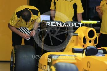 World © Octane Photographic Ltd. Renault Sport F1 Team RS16 – Jolyon Palmer. Friday 18th March 2016, F1 Australian GP Pit Lane, Melbourne, Albert Park, Australia. Digital Ref : 1527LB1D1526