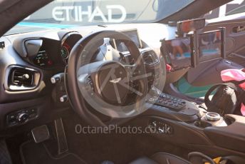 World © Octane Photographic Ltd. Formula 1 – Etihad F1 Grand Prix Abu Dhabi. Aston Martin Vantage F1/F2 safety Car. Yas Marina Circuit, Abu Dhabi. Saturday 11th December 2021.